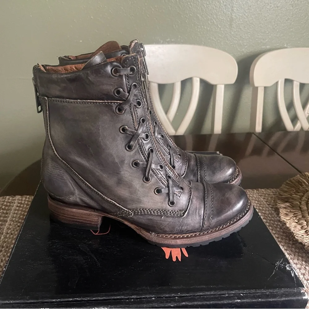 Freebird Liverpool Ice color Size 8, with protective bag - Picture 5 of 10